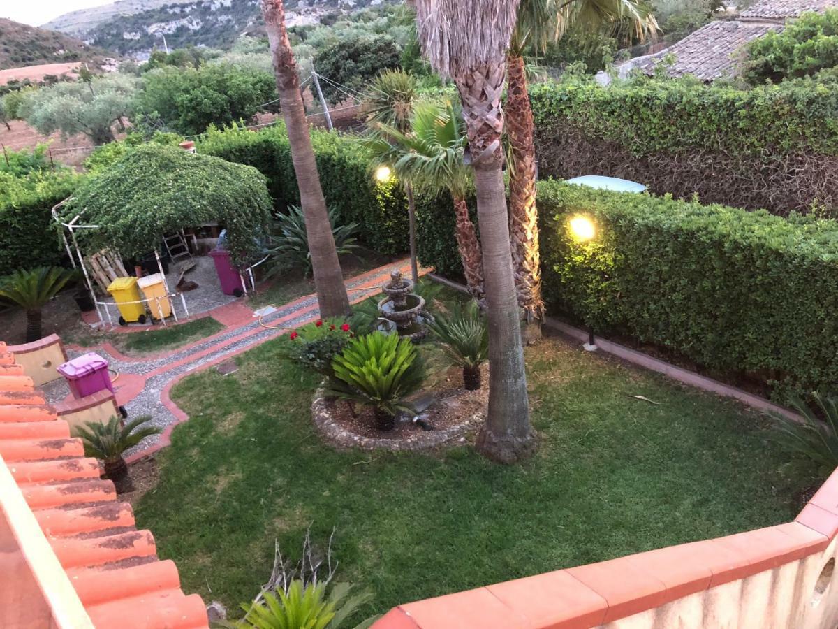 Casa Vacanza Passiflora Villa Noto Exteriör bild